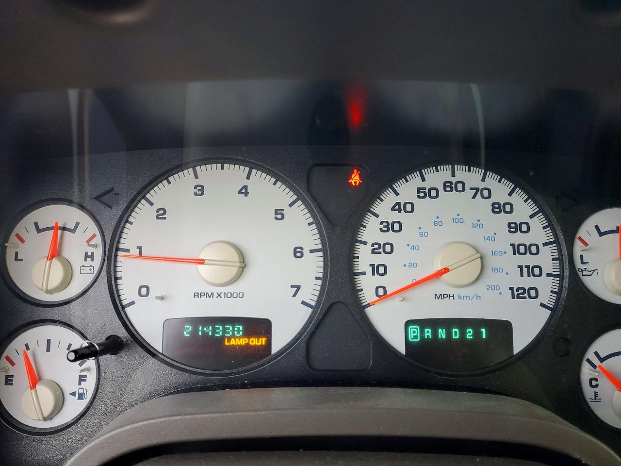 2004 DODGE RAM 1500 ST photo 33