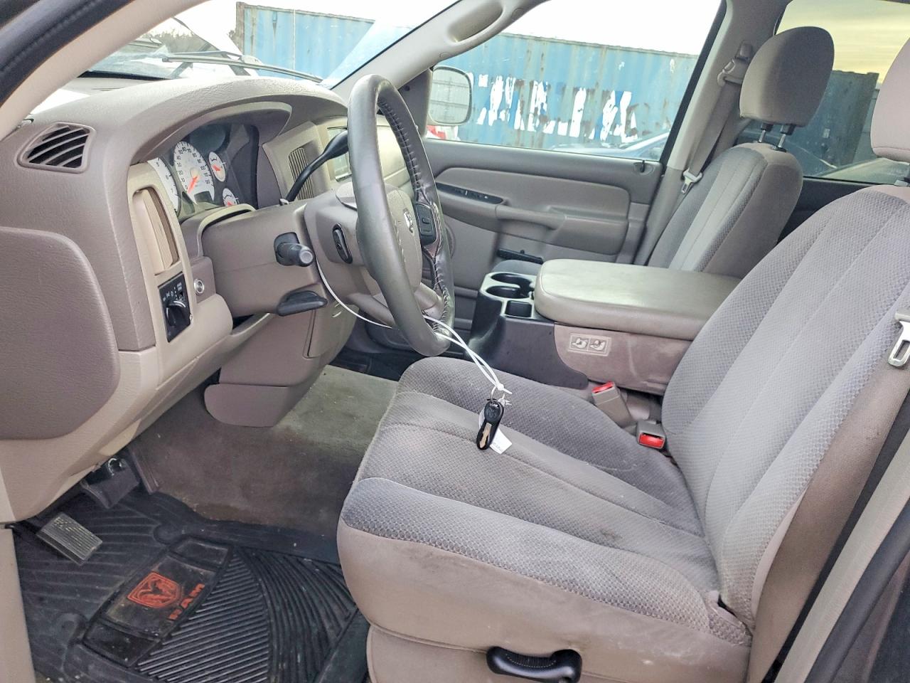 2004 DODGE RAM 1500 ST photo 25