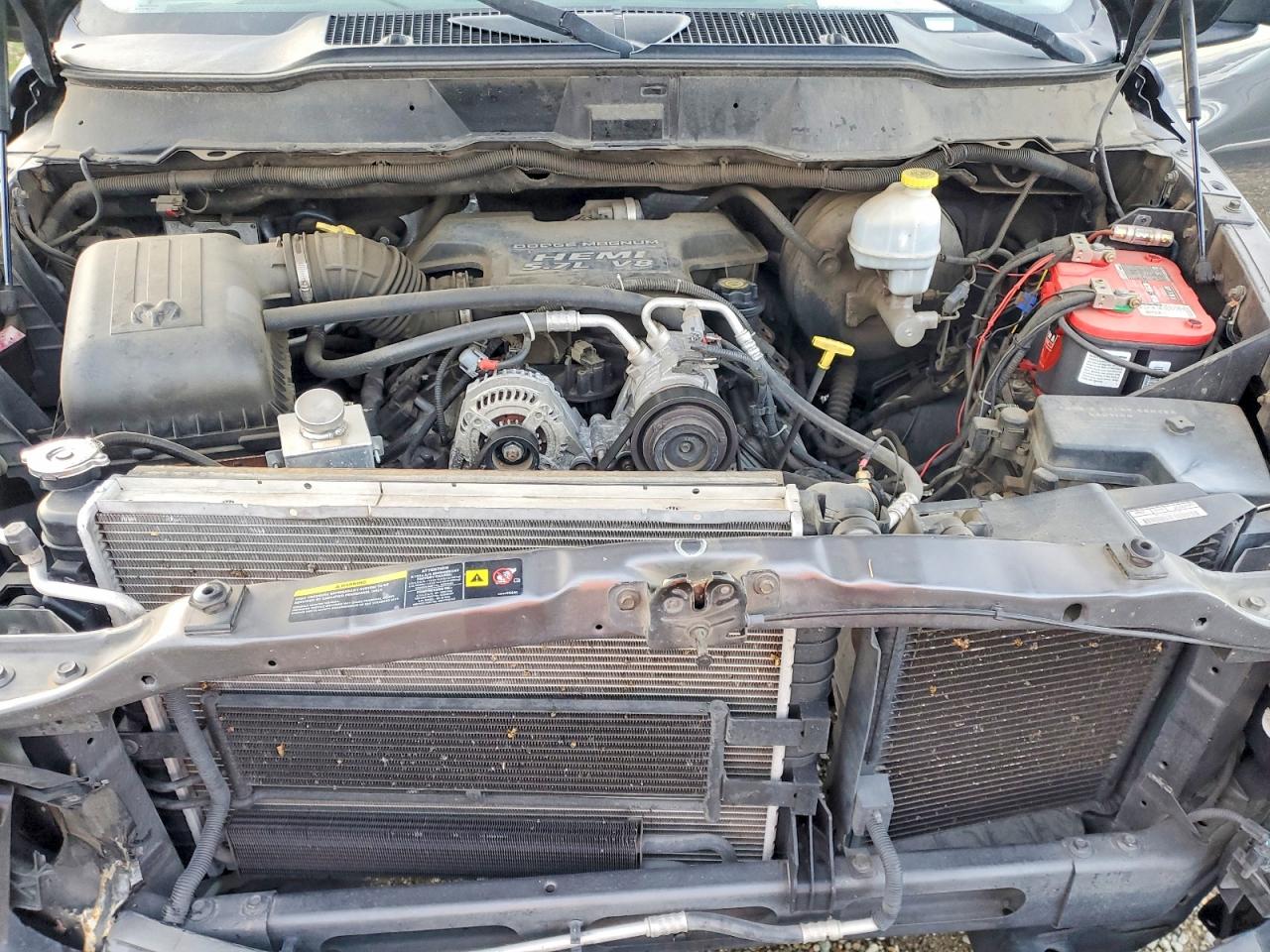 2004 DODGE RAM 1500 ST photo 41