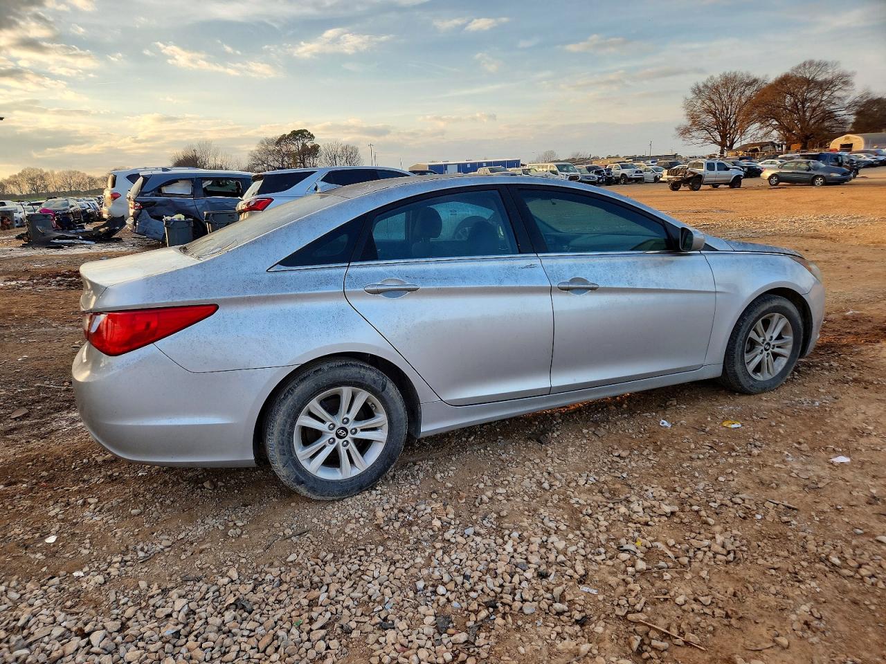 2013 HYUNDAI SONATA GLS photo 3