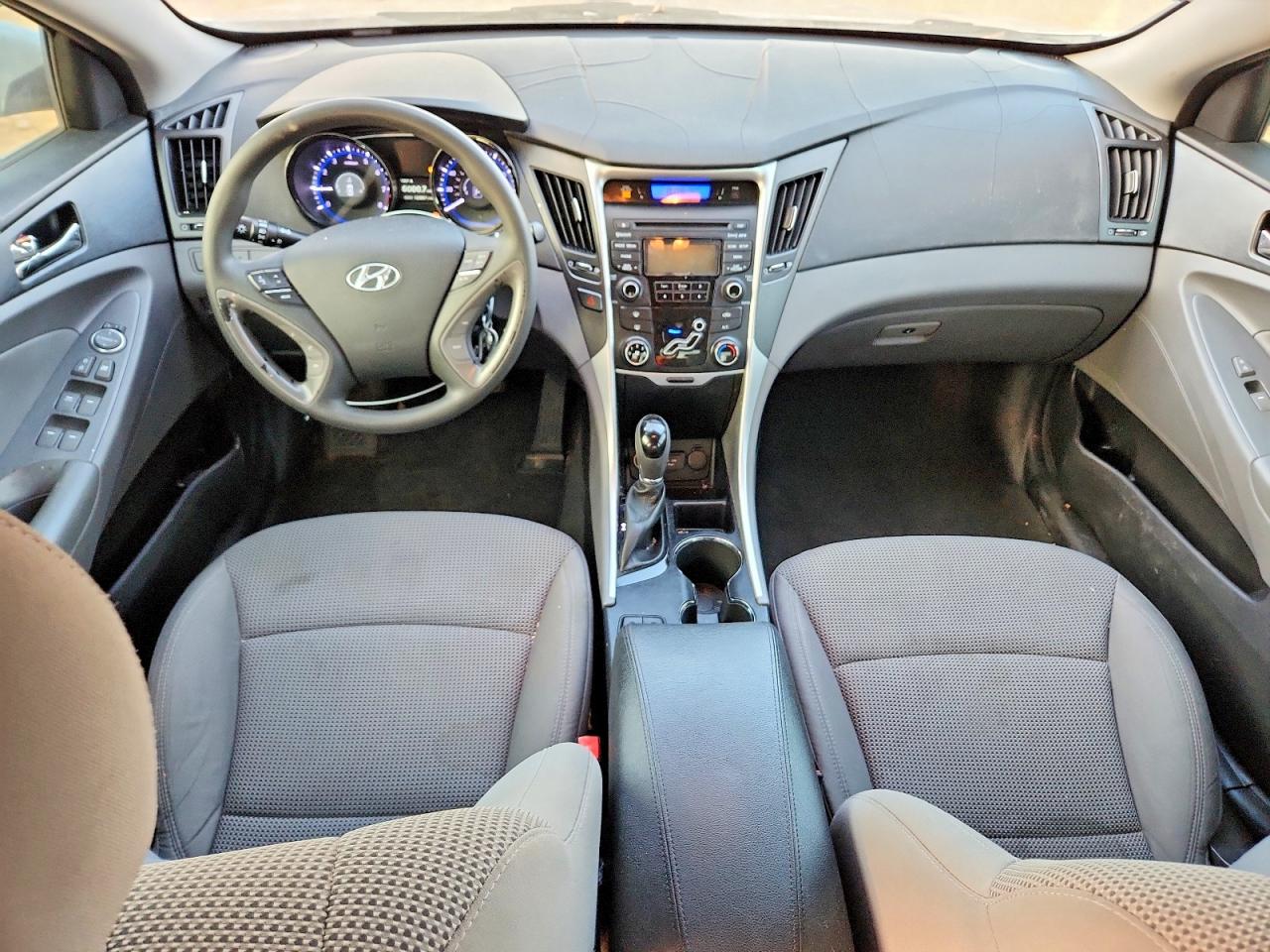 2013 HYUNDAI SONATA GLS photo 8