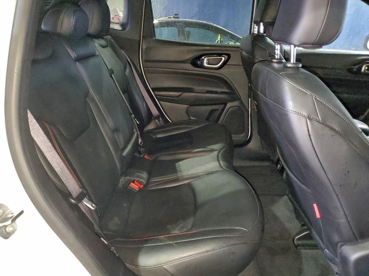 2025 JEEP COMPASS TRAILHAWK photo 11