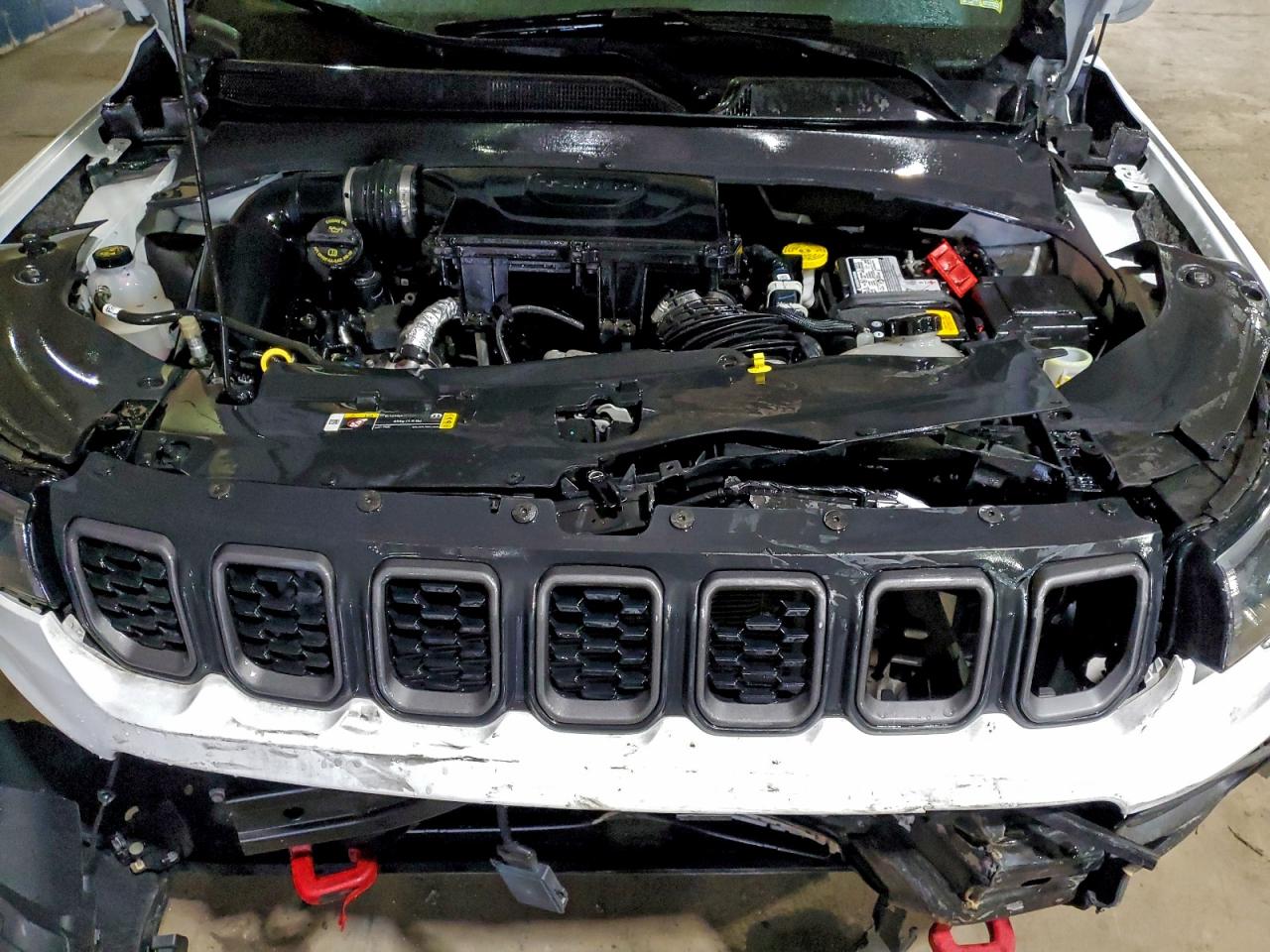 2025 JEEP COMPASS TRAILHAWK photo 12