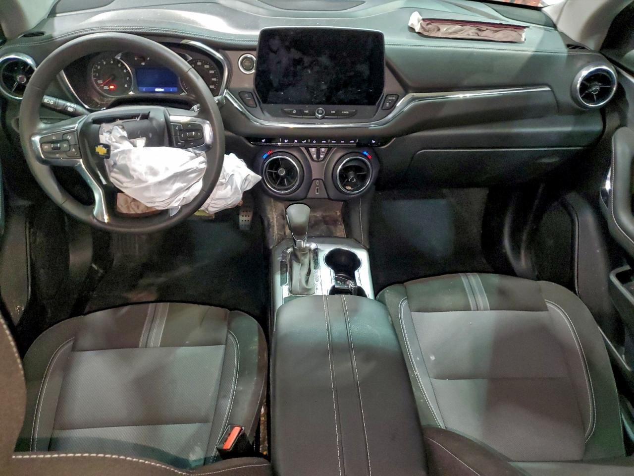 2025 CHEVROLET BLAZER 2LT photo 8