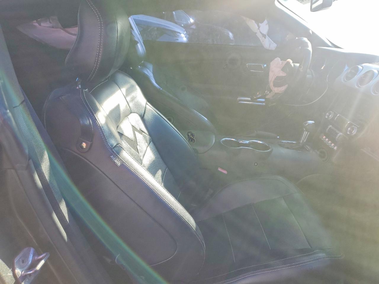 2015 FORD MUSTANG photo 10