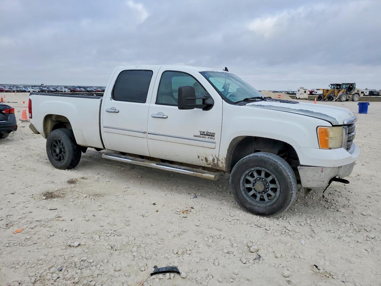 2012 GMC SIERRA C2500 SLE photo 4
