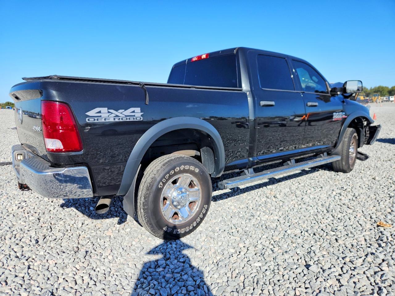 2018 RAM 2500 ST photo 3