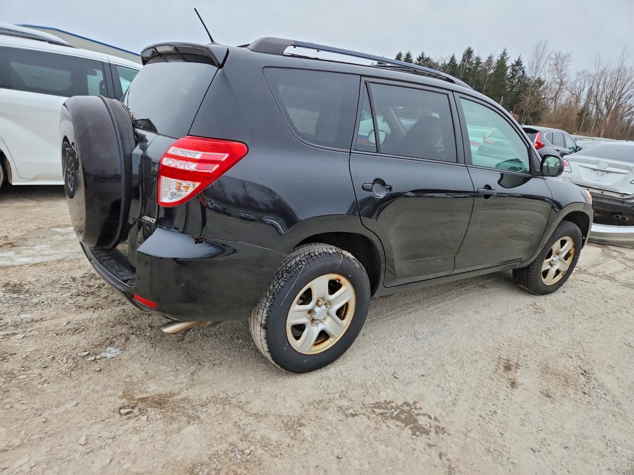2010 TOYOTA RAV4 photo 3