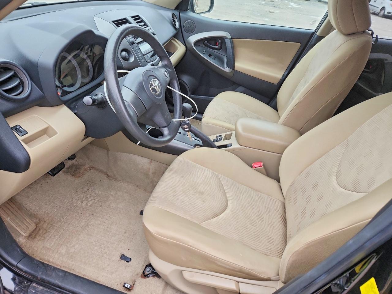 2010 TOYOTA RAV4 photo 7