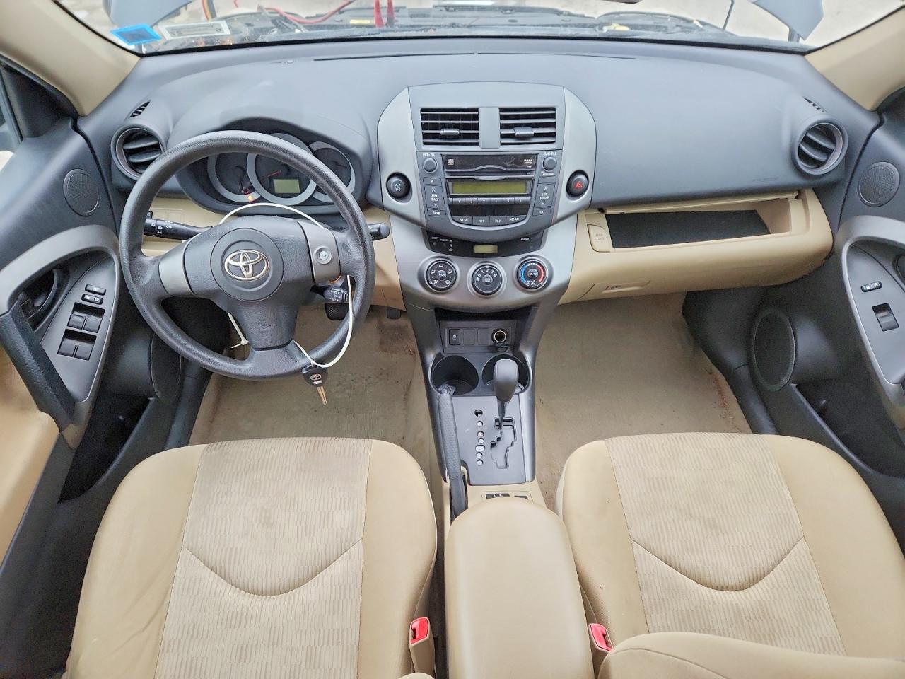 2010 TOYOTA RAV4 photo 8