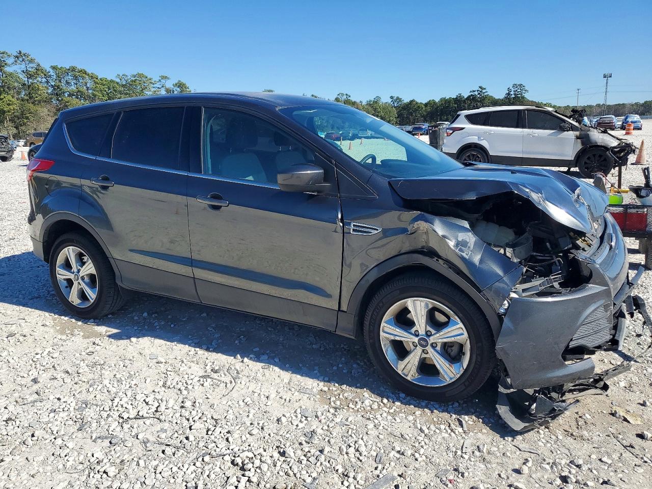 2016 FORD ESCAPE SE photo 4