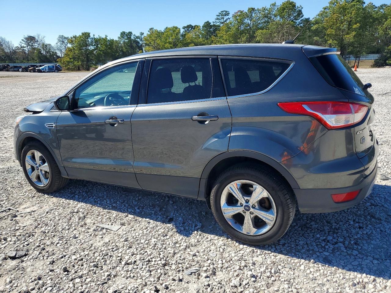 2016 FORD ESCAPE SE photo 2