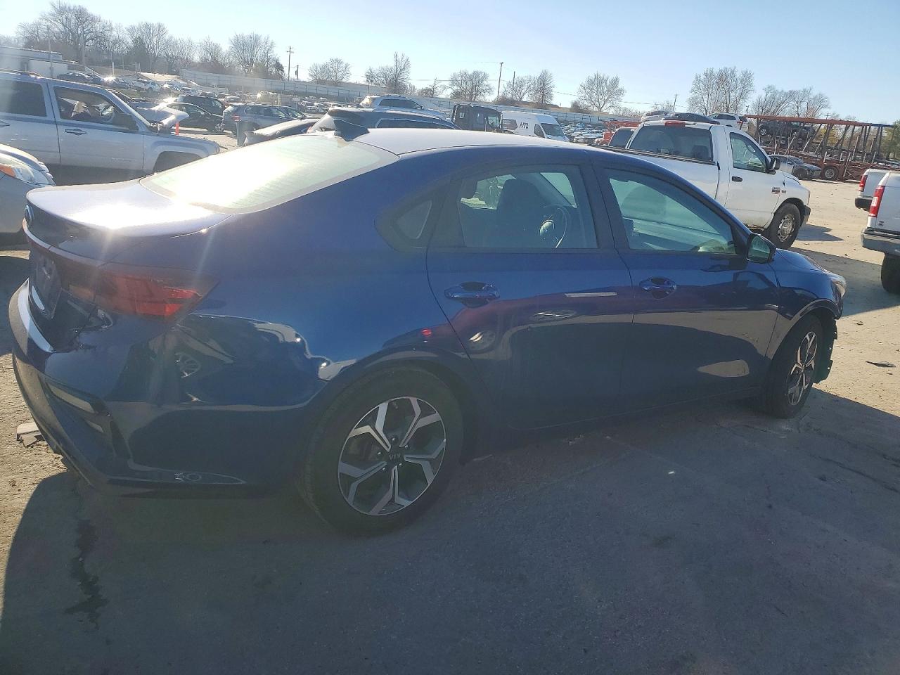 2020 KIA FORTE FE photo 3