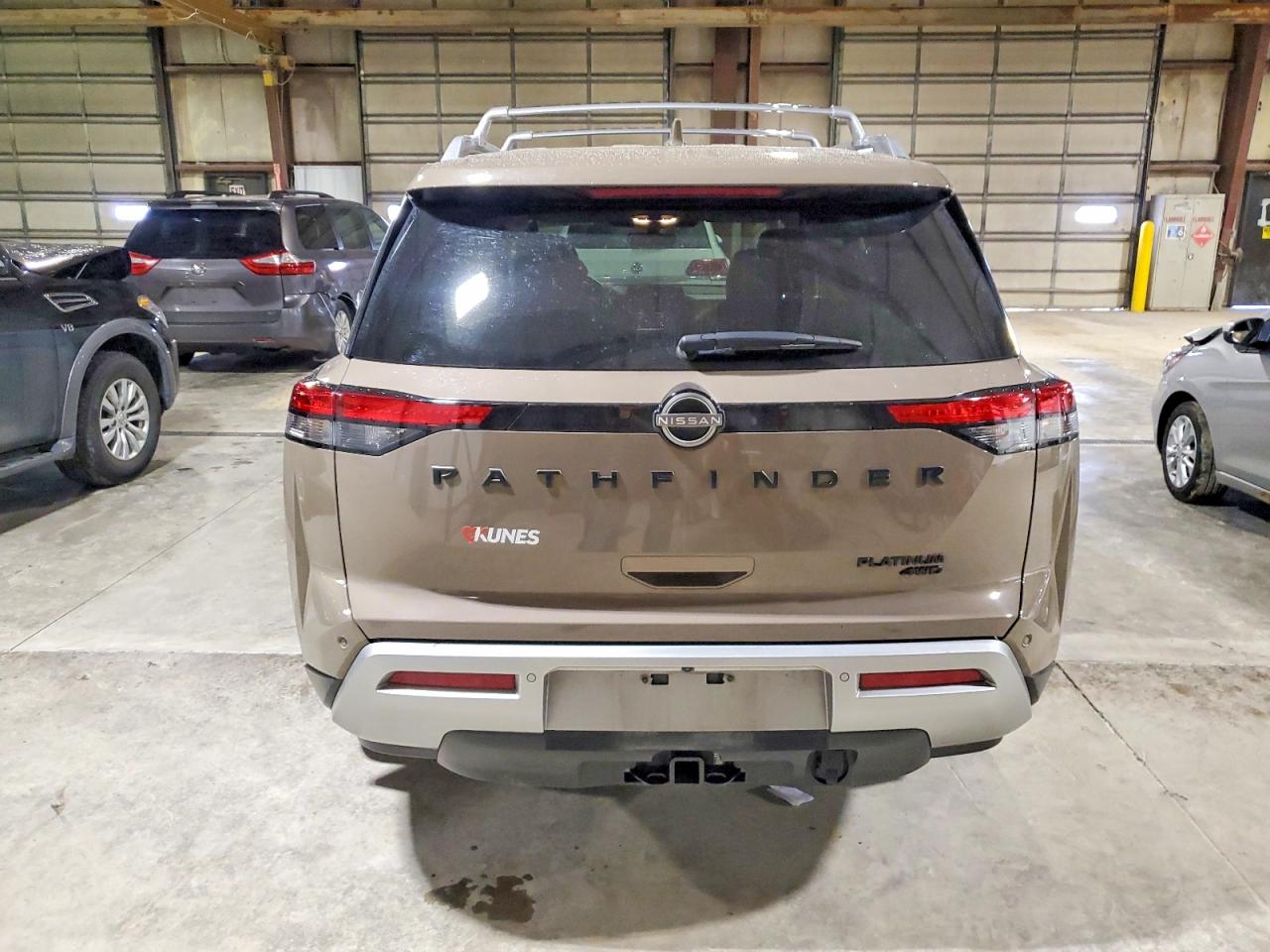 2023 NISSAN PATHFINDER PLATINUM photo 6