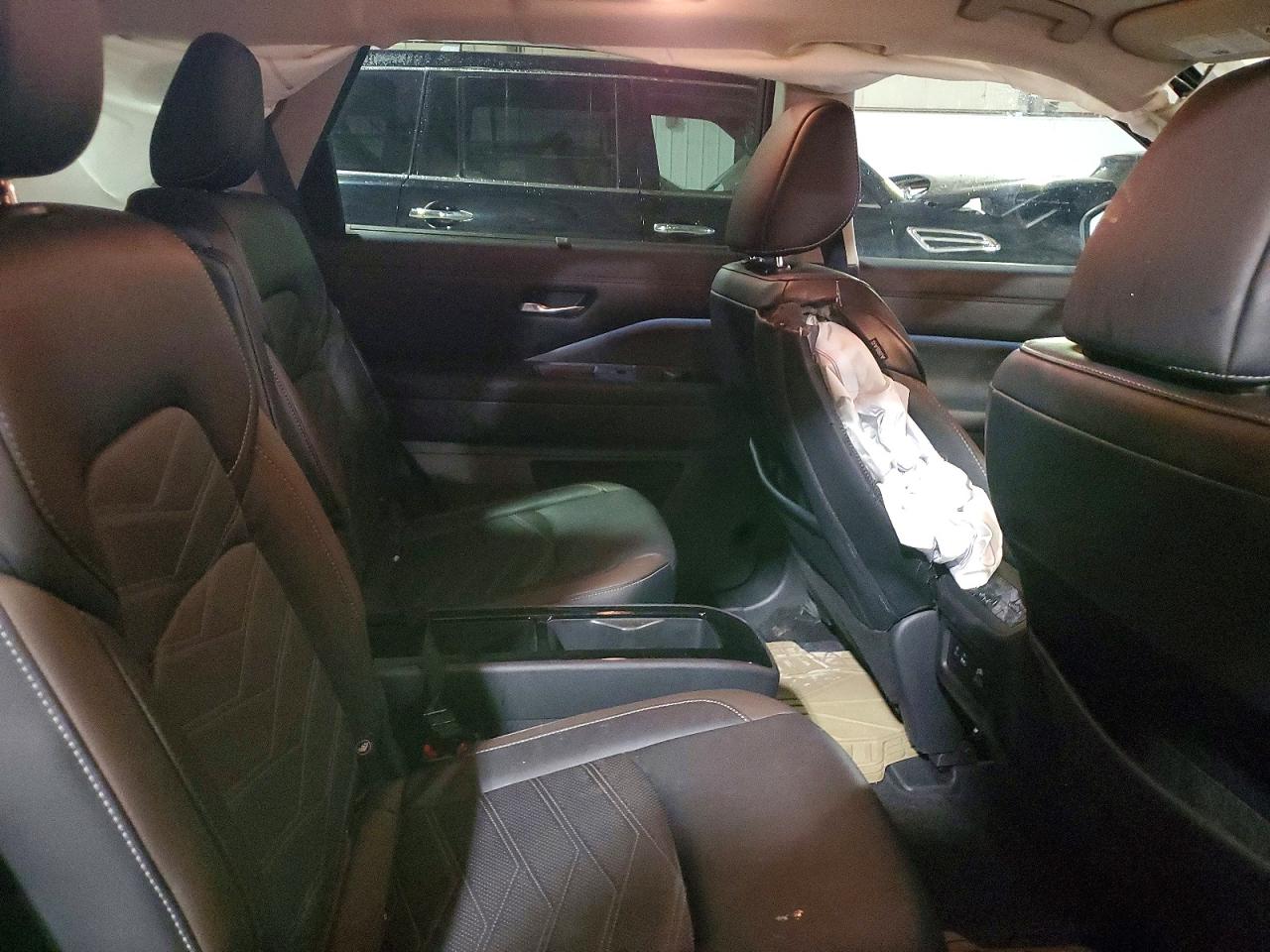 2023 NISSAN PATHFINDER PLATINUM photo 11
