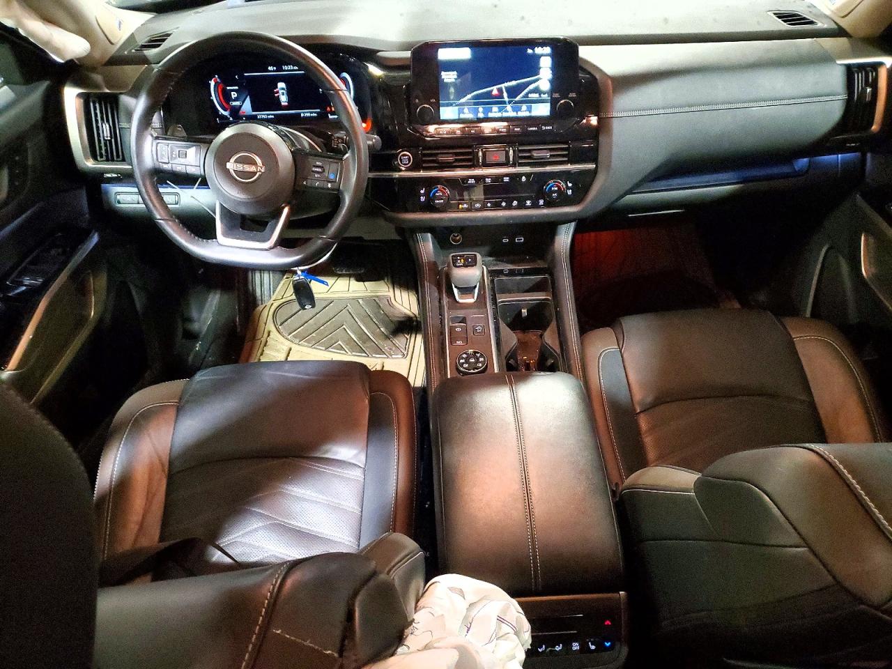 2023 NISSAN PATHFINDER PLATINUM photo 8