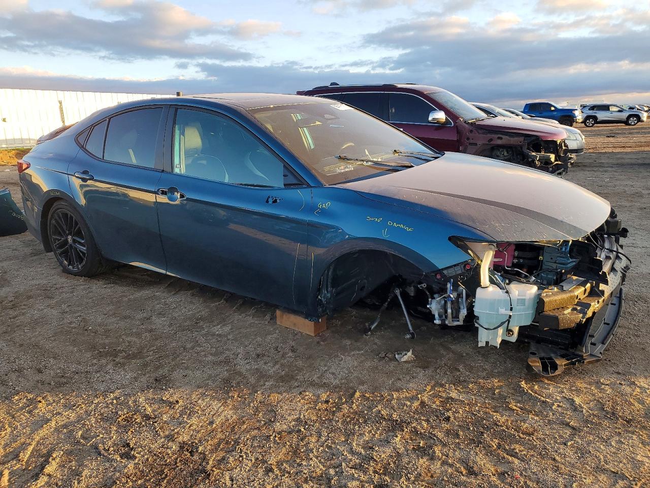 2025 TOYOTA CAMRY XSE photo 4