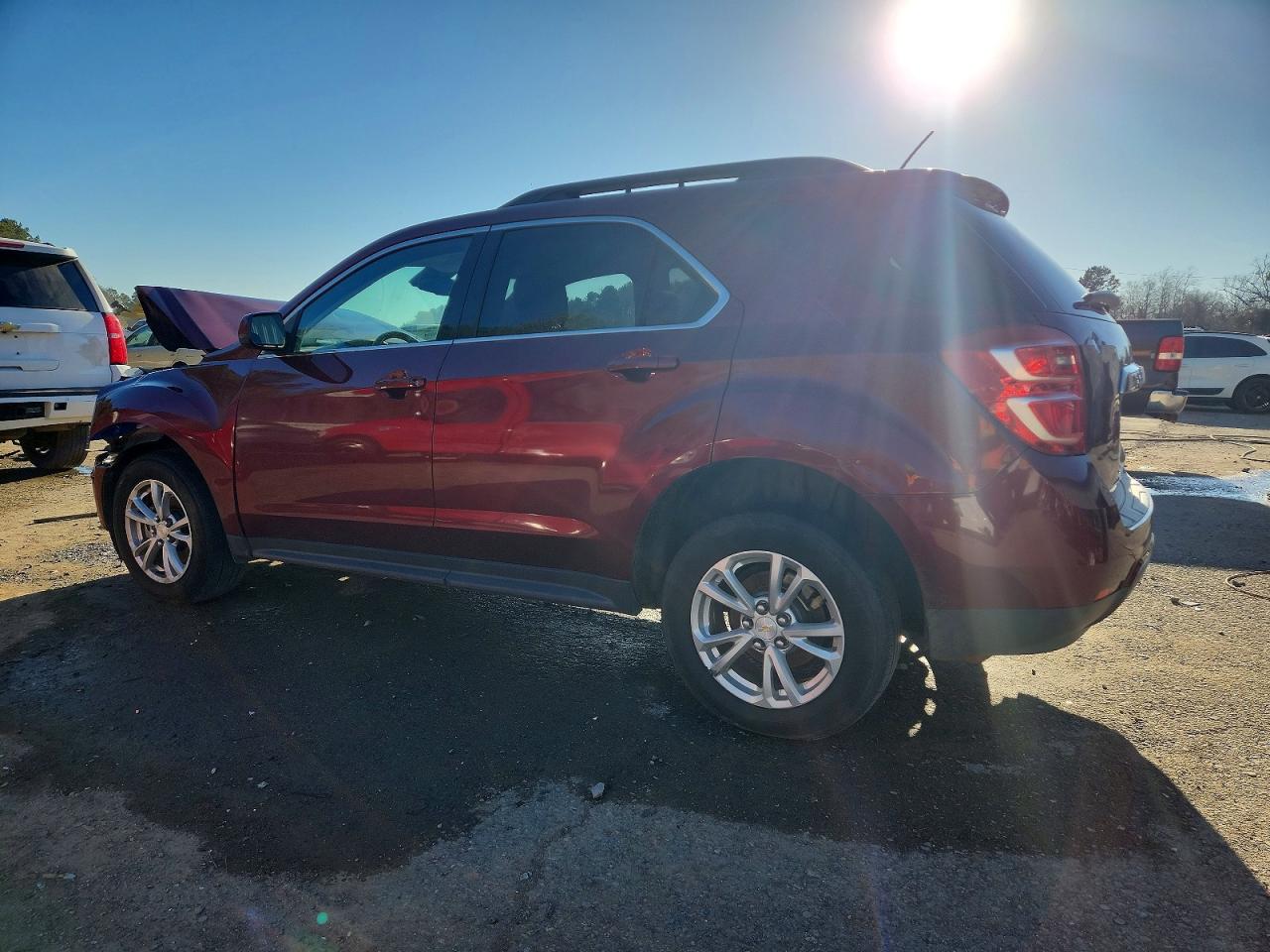 2016 CHEVROLET EQUINOX LT photo 2