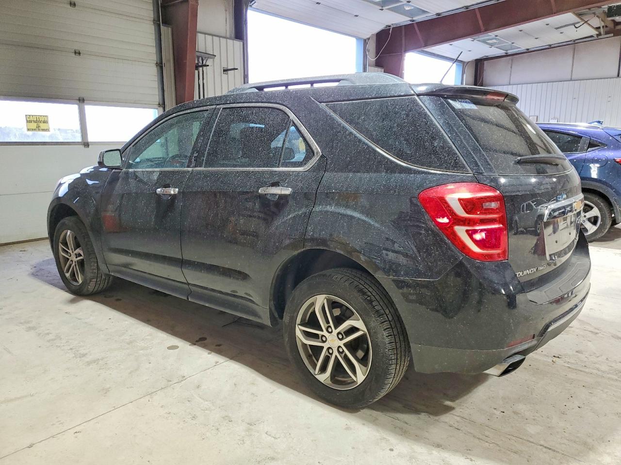 2017 CHEVROLET EQUINOX PREMIER photo 2