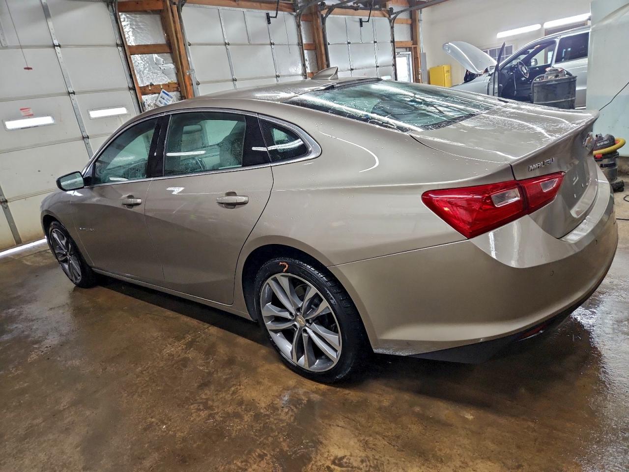 2025 CHEVROLET MALIBU LT photo 2
