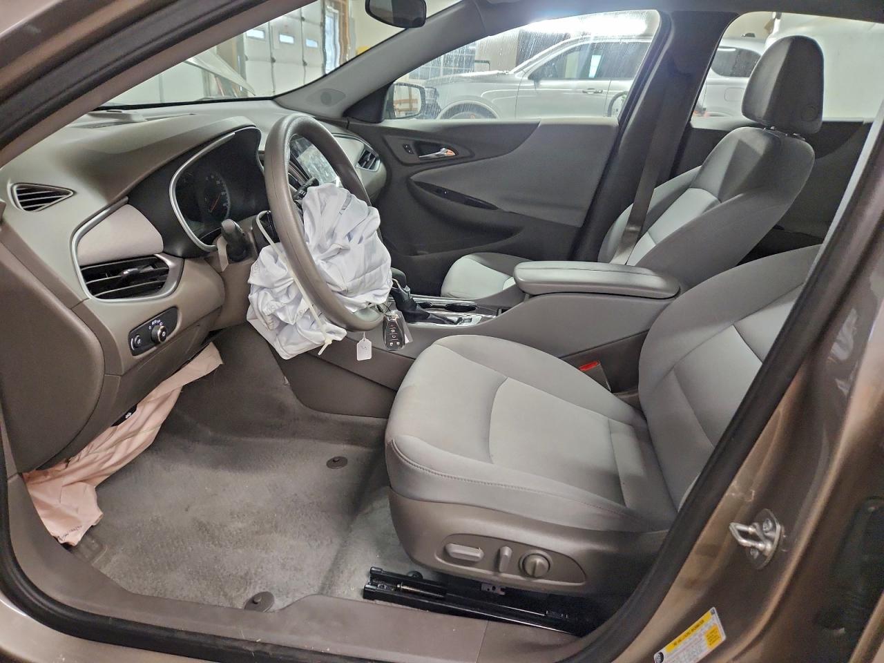 2025 CHEVROLET MALIBU LT photo 7