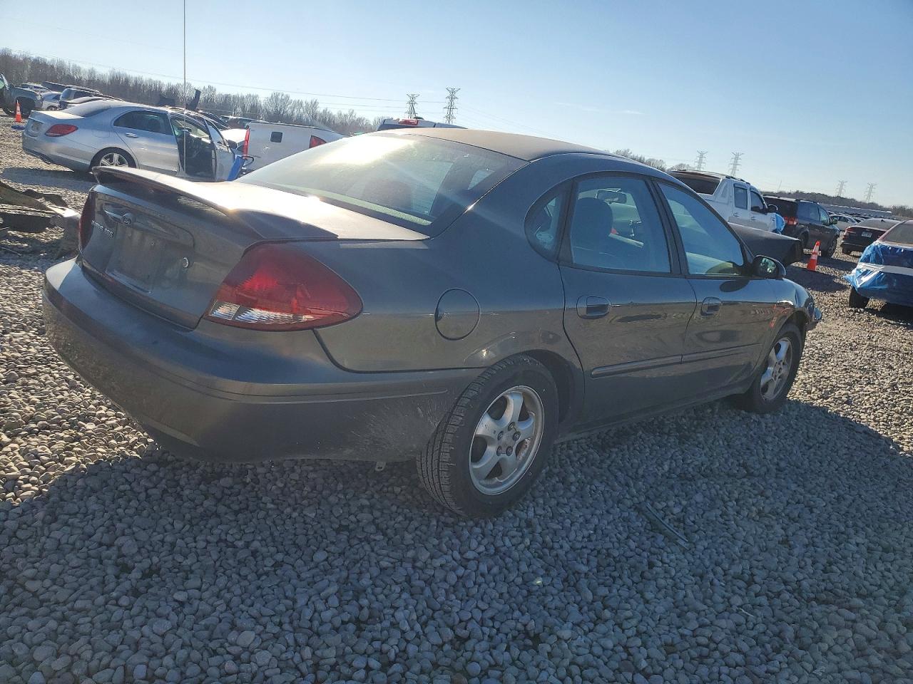 2004 FORD TAURUS SES photo 3