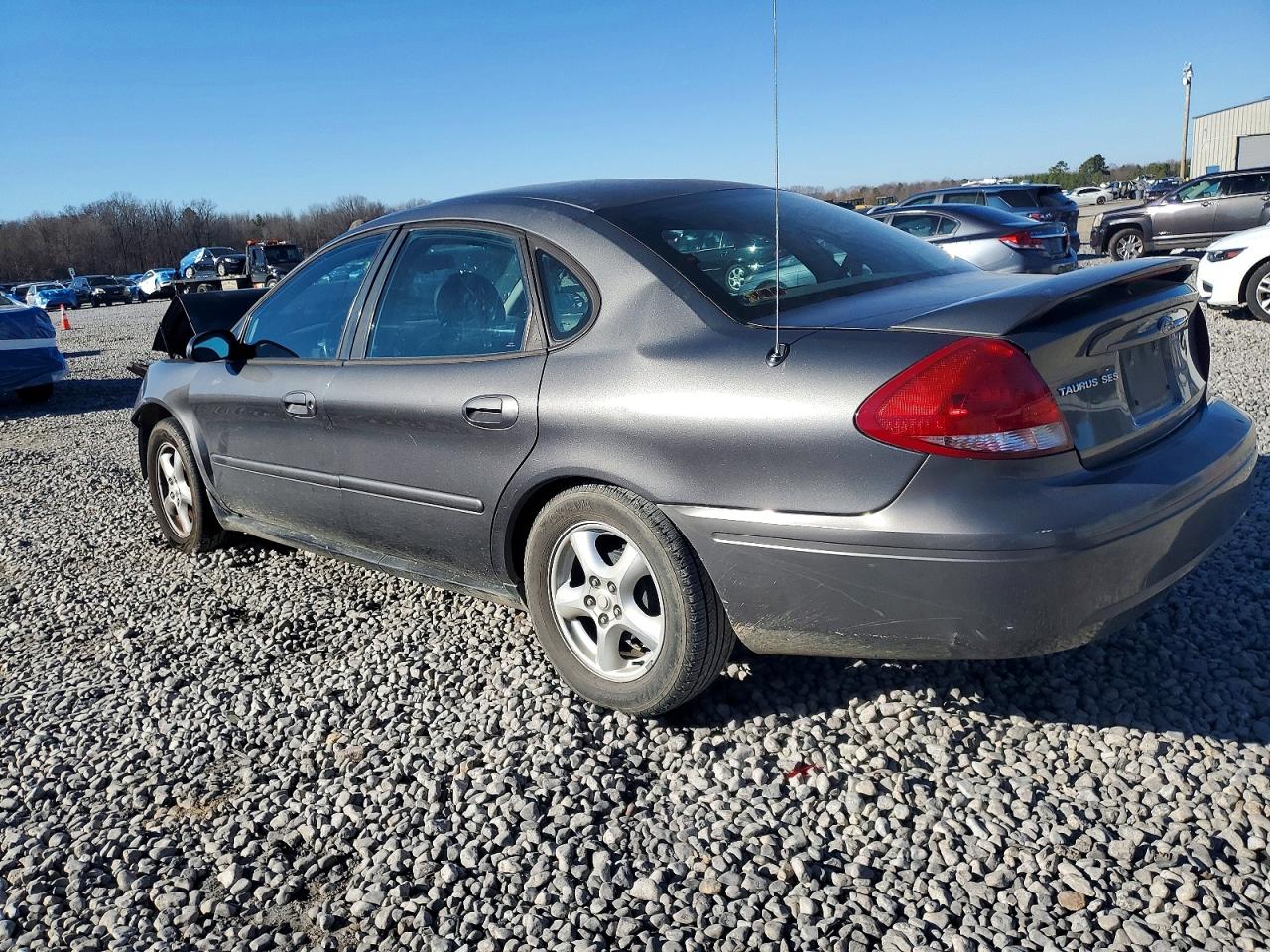 2004 FORD TAURUS SES photo 2