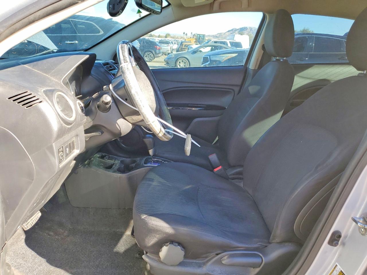 2017 MITSUBISHI MIRAGE G4 SE photo 7