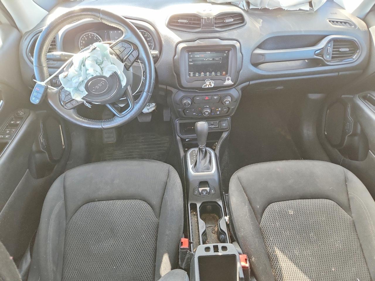 2020 JEEP RENEGADE LATITUDE photo 15
