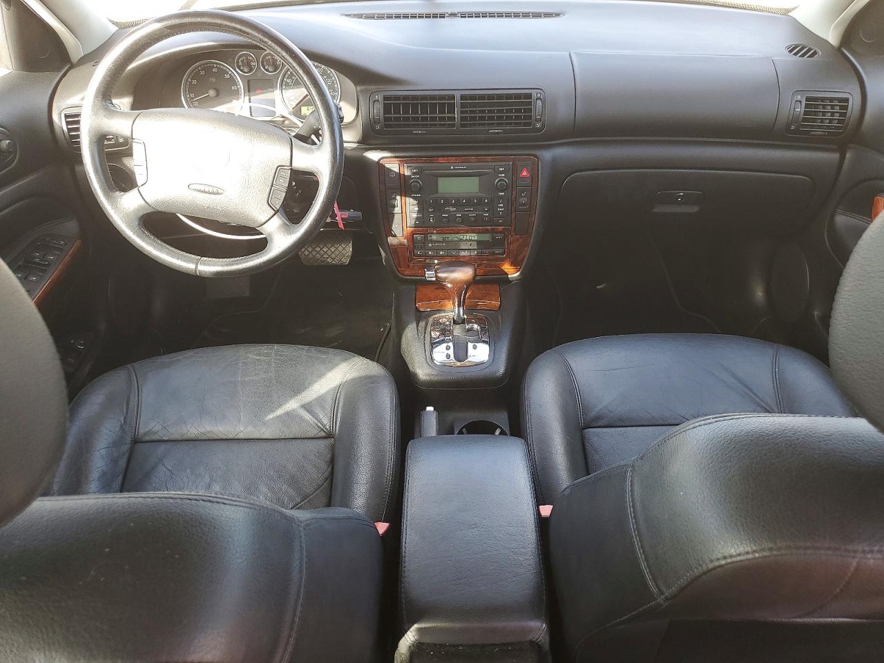 2003 VOLKSWAGEN PASSAT GLX 4MOTION photo 8