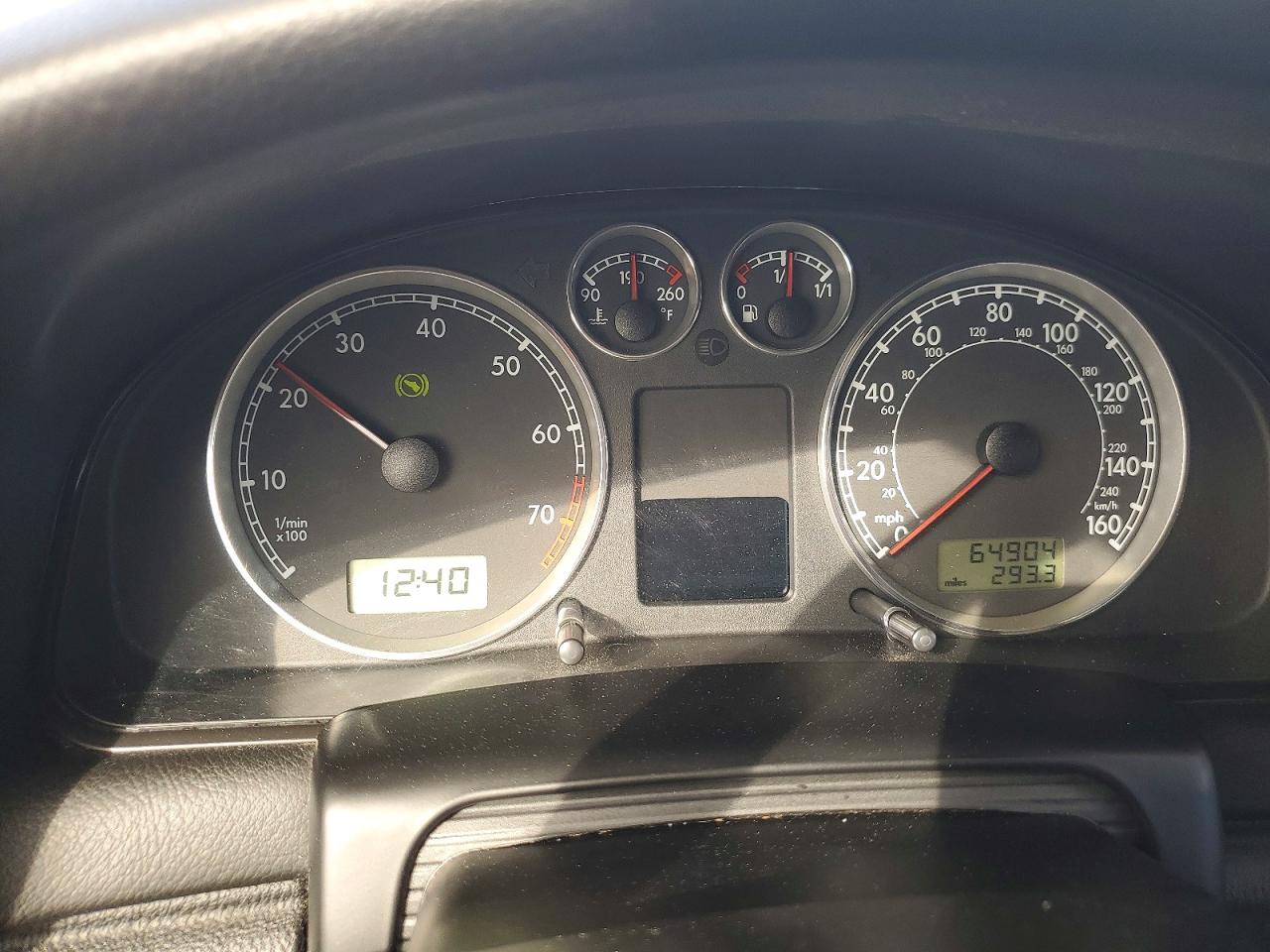 2003 VOLKSWAGEN PASSAT GLX 4MOTION photo 9