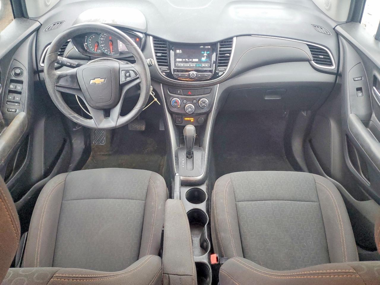 2017 CHEVROLET TRAX LS photo 8