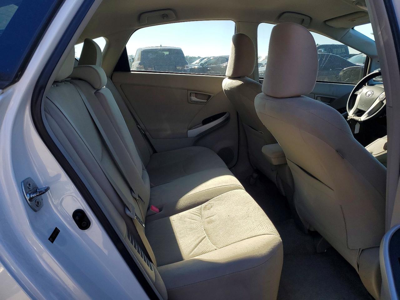 2011 TOYOTA PRIUS photo 10