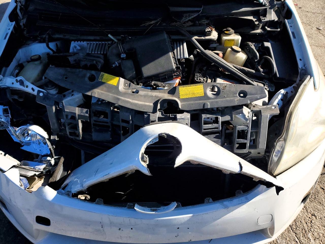 2011 TOYOTA PRIUS photo 11