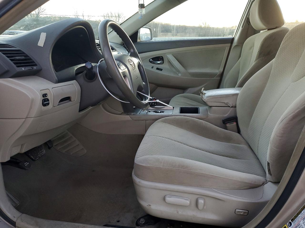 2009 TOYT CAMRY BASE photo 7