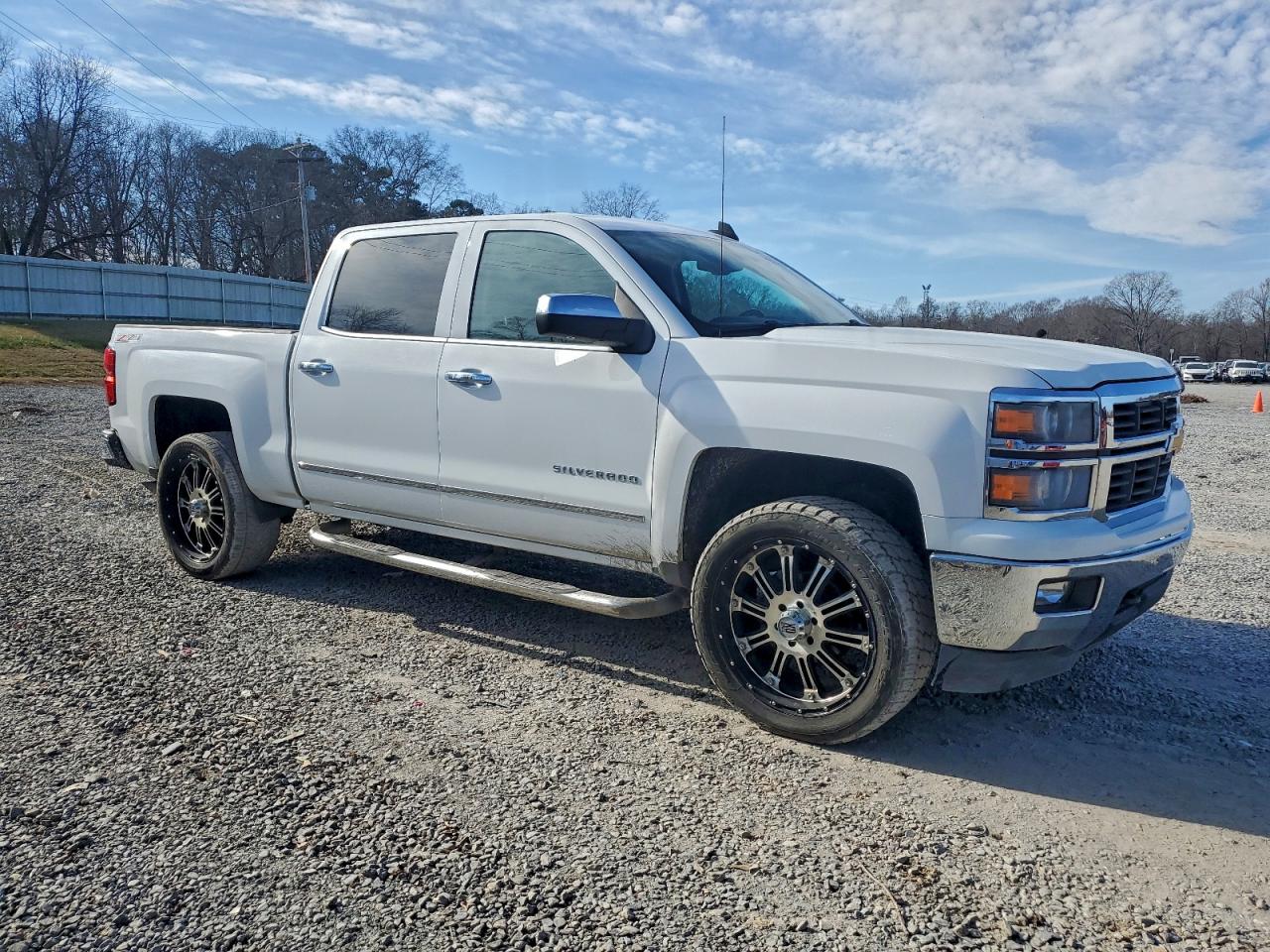 2015 CHEVROLET SILVERADO K1500 LTZ photo 4