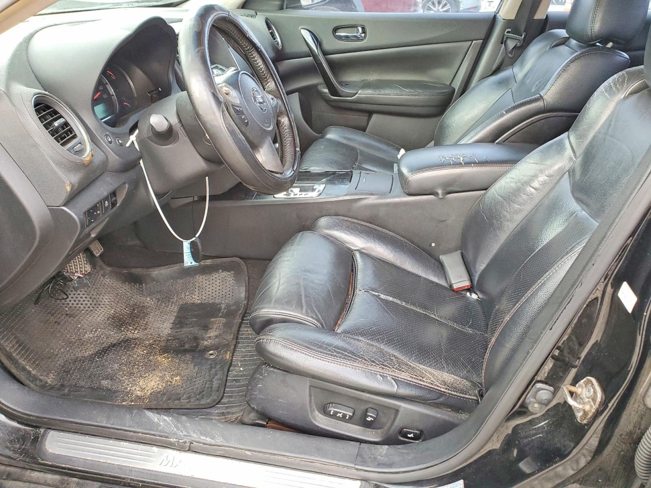 2010 NISSAN MAXIMA S photo 7