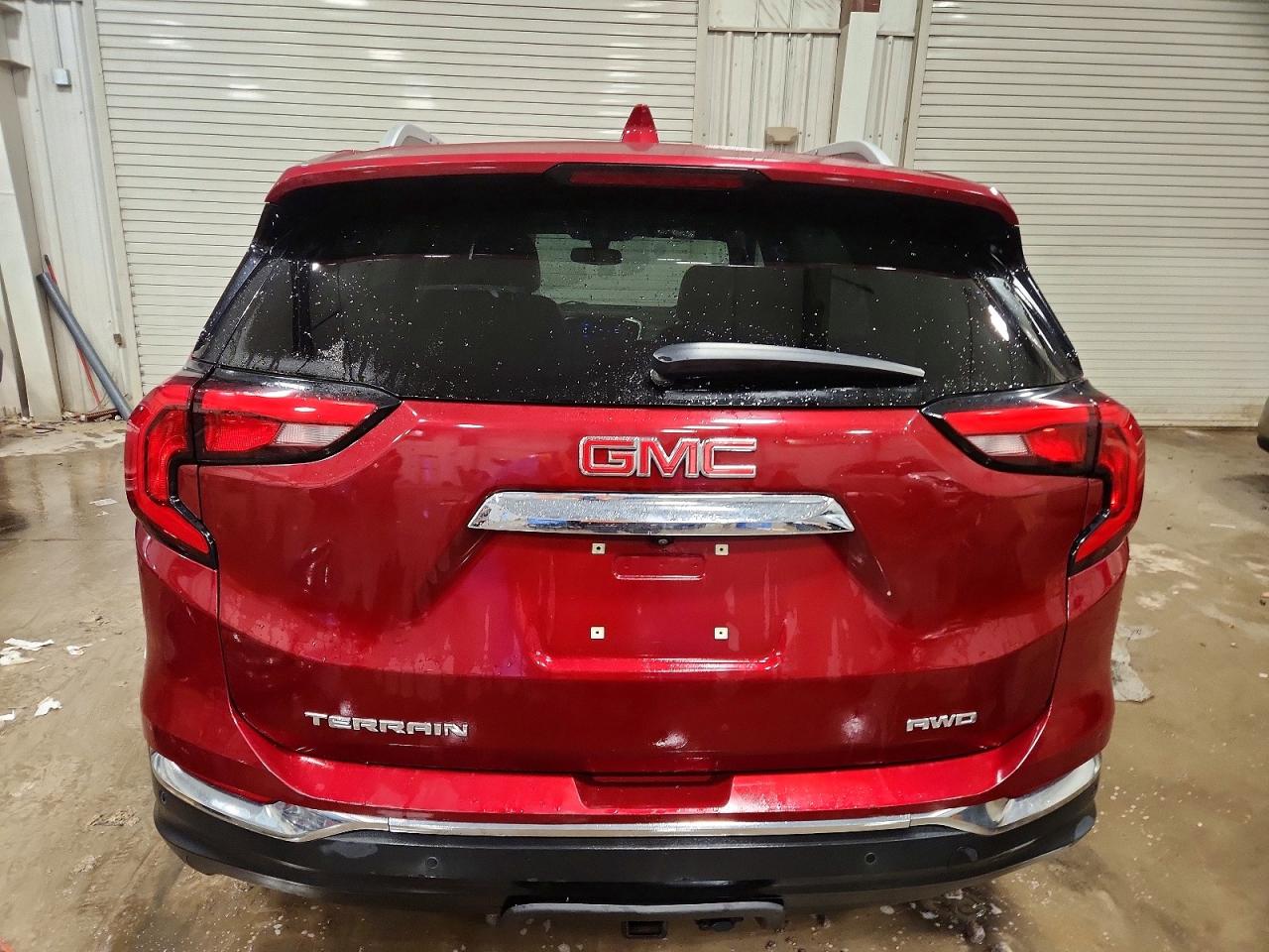 2019 GMC TERRAIN SLT photo 6