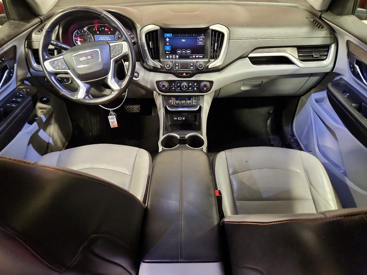 2019 GMC TERRAIN SLT photo 8