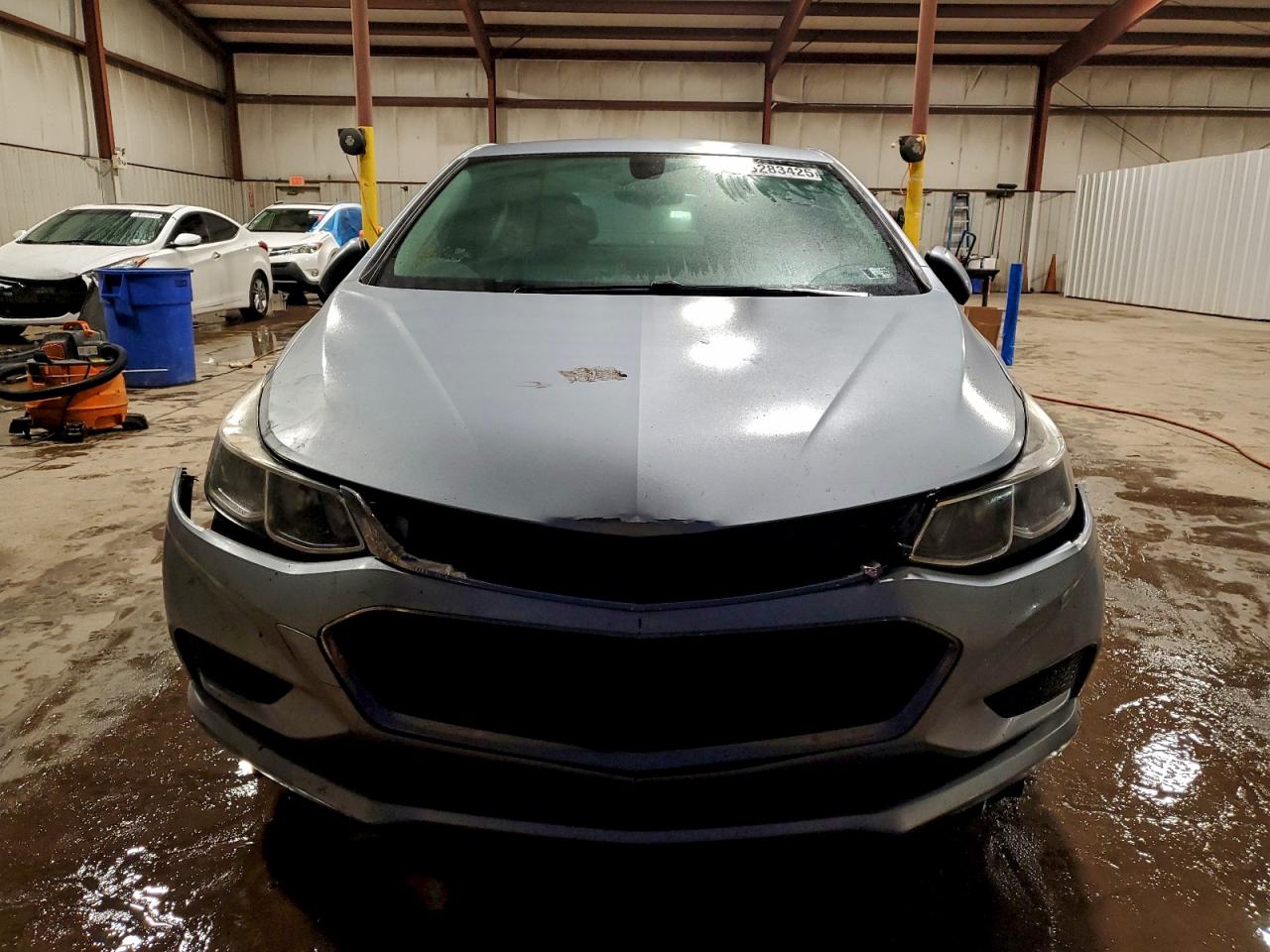 2017 CHEVROLET CRUZE LS photo 5