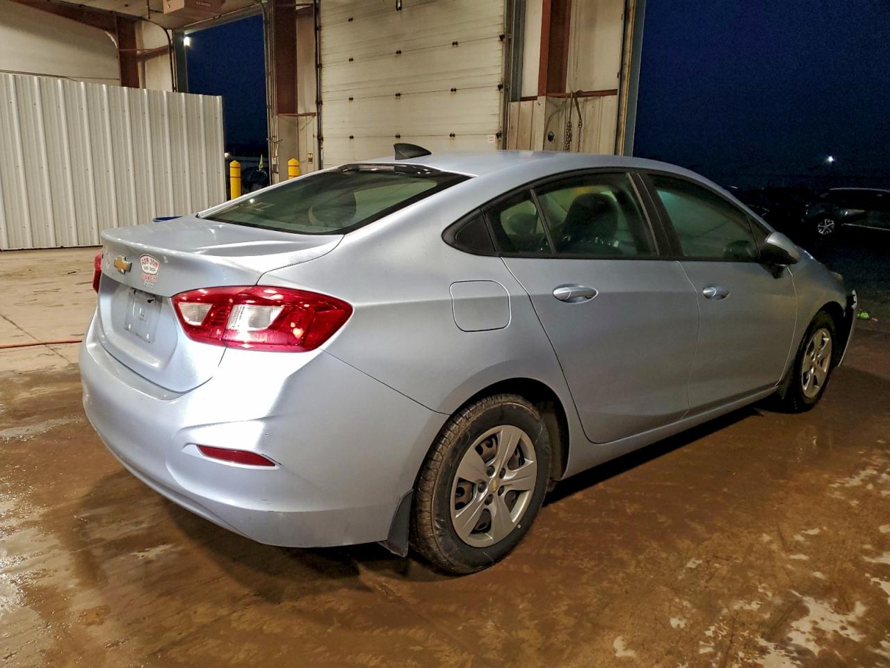 2017 CHEVROLET CRUZE LS photo 3