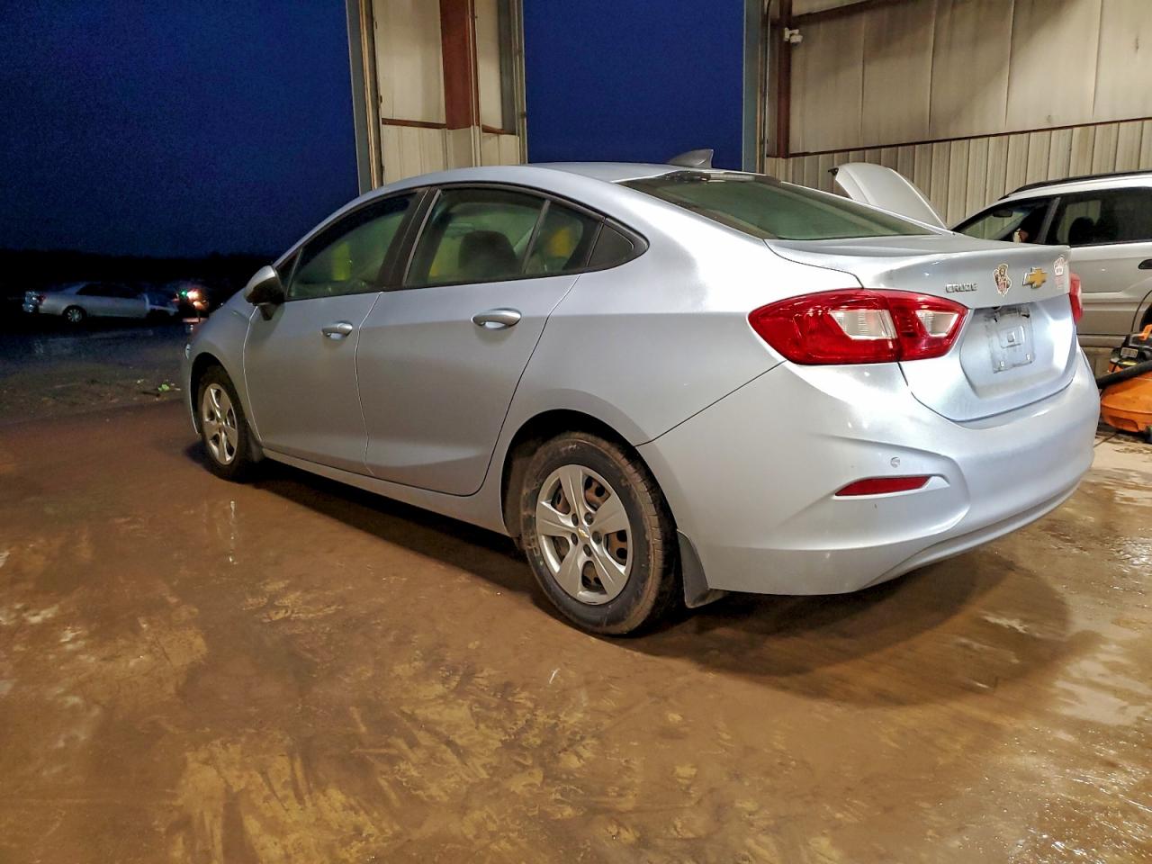 2017 CHEVROLET CRUZE LS photo 2