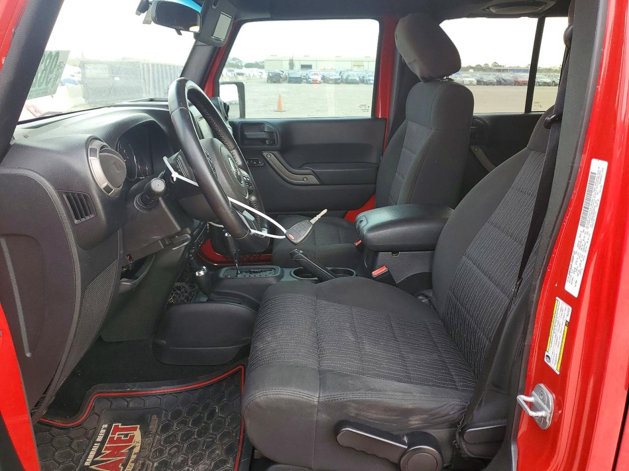 2011 JEEP WRANGLER UNLIMITED SPORT photo 7