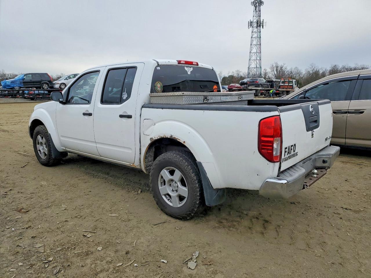 2008 NISSAN FRONTIER CREW CAB LE photo 2