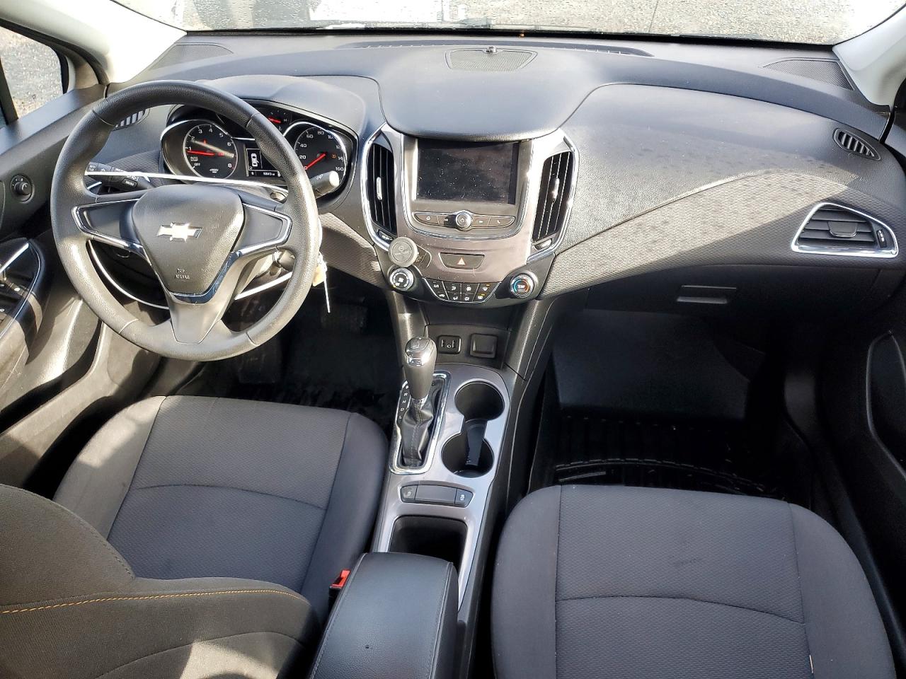 2019 CHEVROLET CRUZE LS photo 8