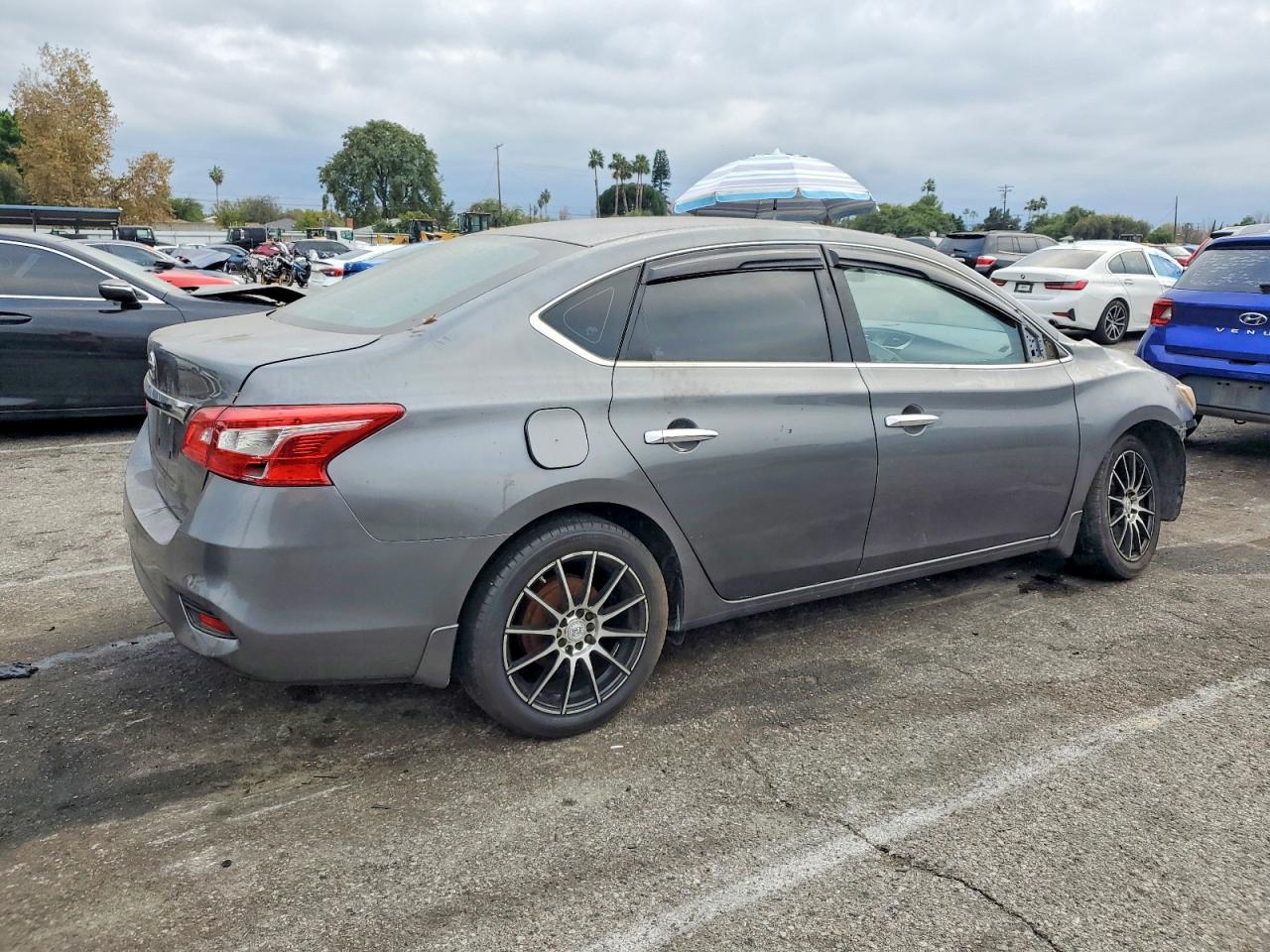 2016 NISSAN SENTRA S photo 3