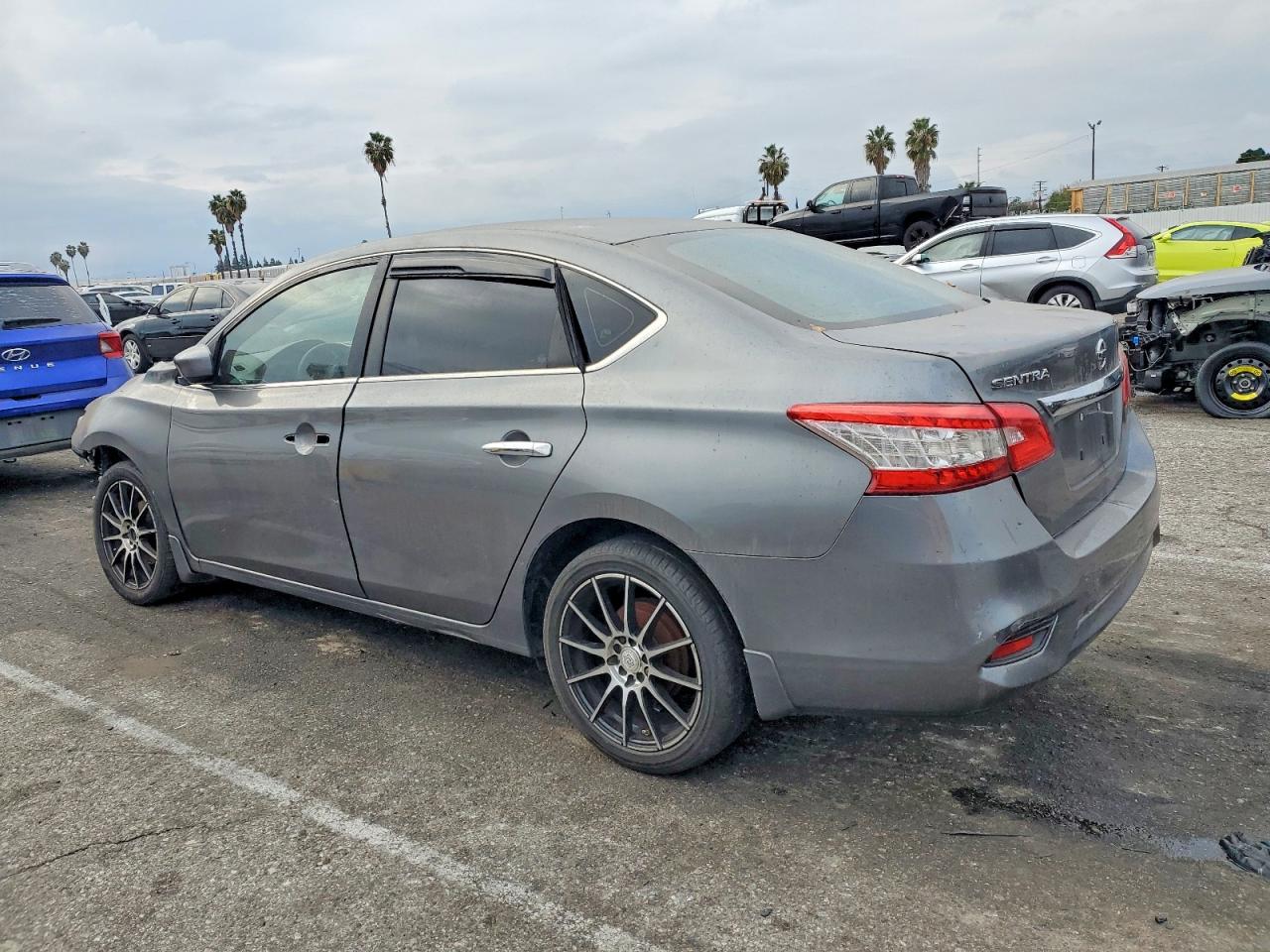 2016 NISSAN SENTRA S photo 2