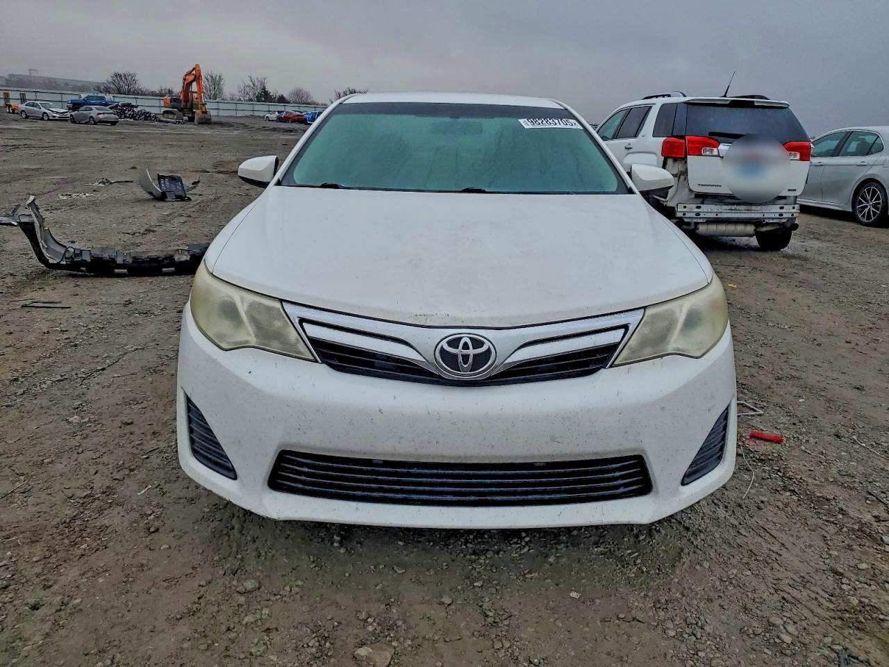 2013 TOYOTA CAMRY L photo 5