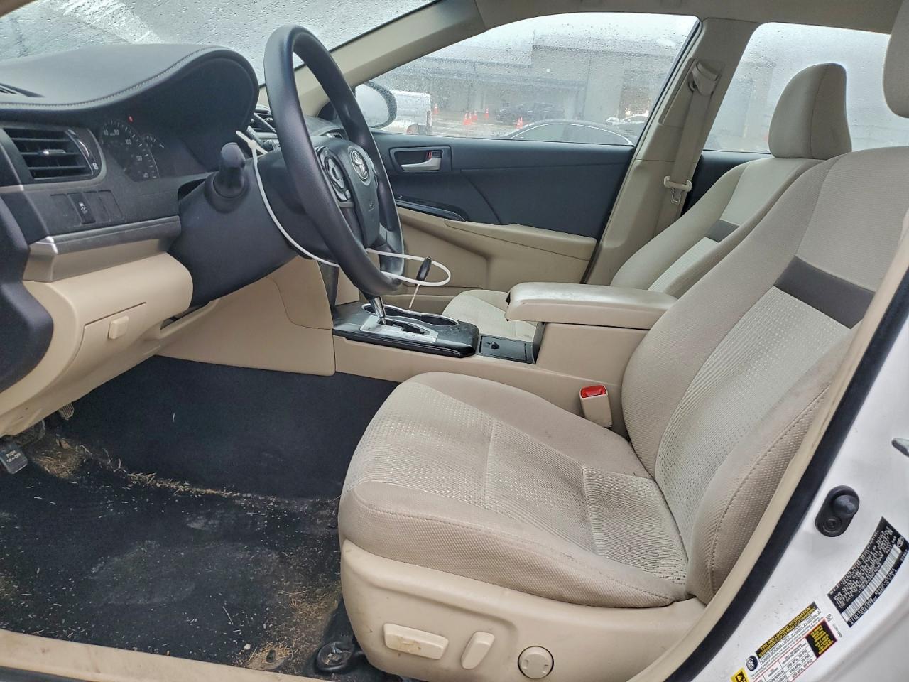 2013 TOYOTA CAMRY L photo 7