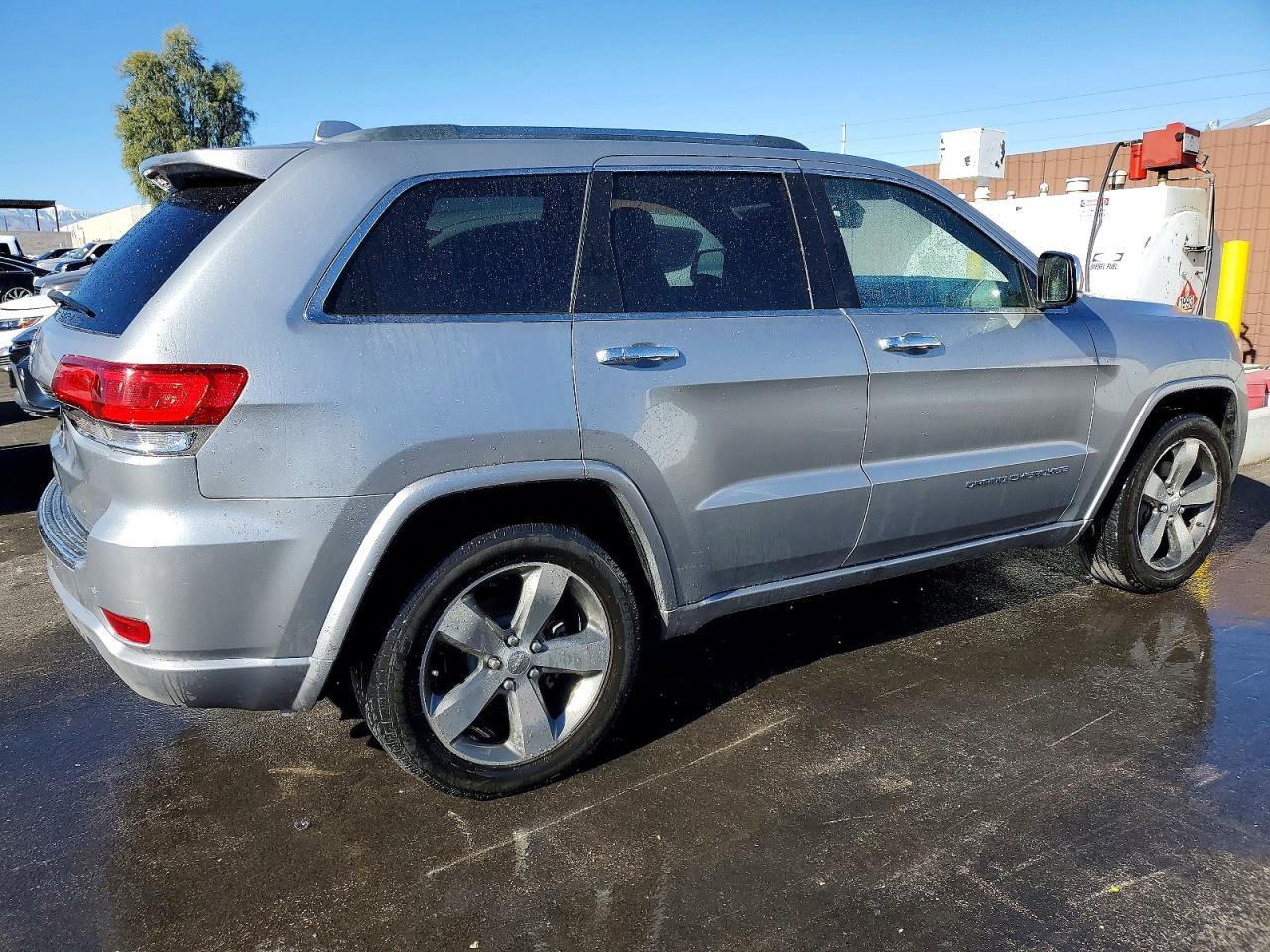 2016 JEEP GRAND CHEROKEE OVERLAND photo 3